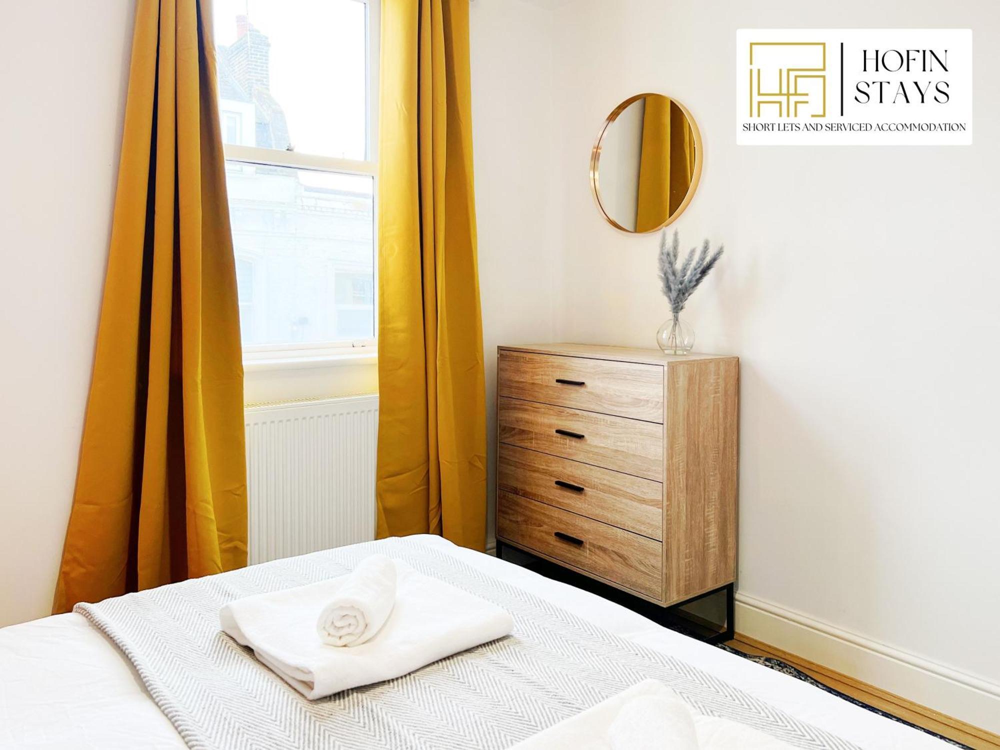 Last-Minute Reserve L Premium Deal On 2 Double Bed Apartment For 6 Guests L Best Deals L Hofin Stays Short Lets & Serviced Accommodation Londra Exterior foto