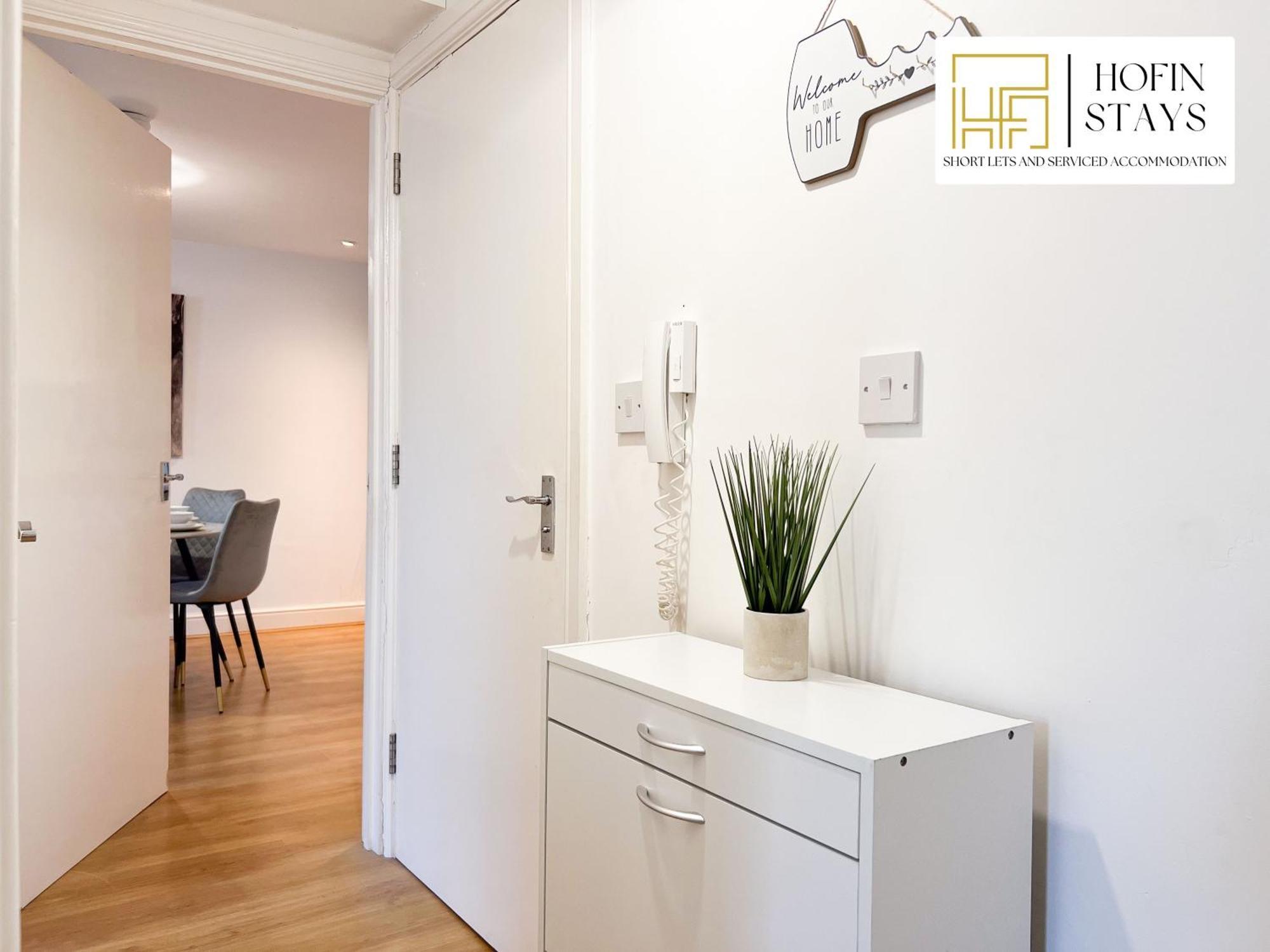 Last-Minute Reserve L Premium Deal On 2 Double Bed Apartment For 6 Guests L Best Deals L Hofin Stays Short Lets & Serviced Accommodation Londra Exterior foto