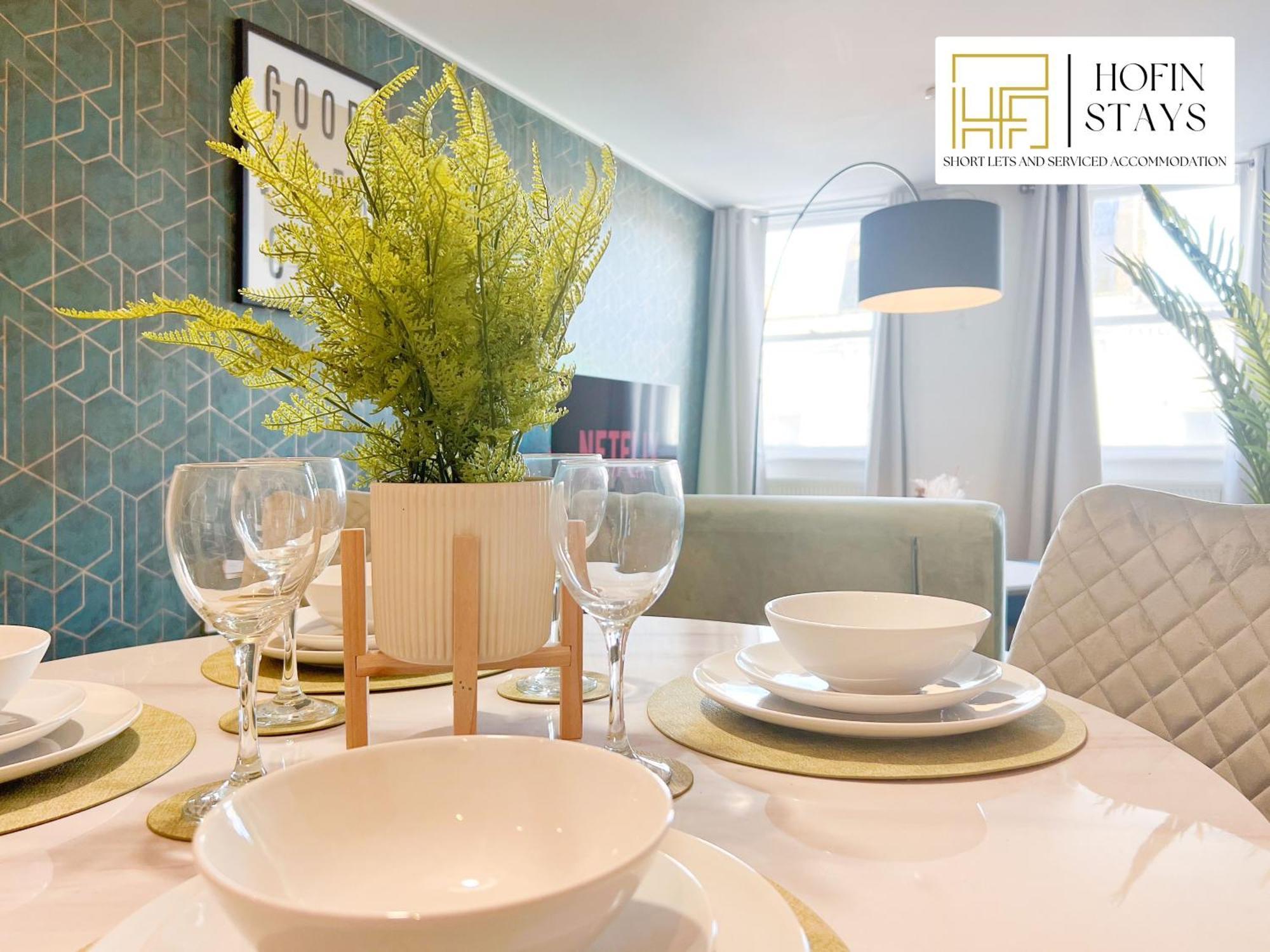Last-Minute Reserve L Premium Deal On 2 Double Bed Apartment For 6 Guests L Best Deals L Hofin Stays Short Lets & Serviced Accommodation Londra Exterior foto